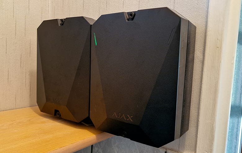 Module de transmission raccordé dans un local technique